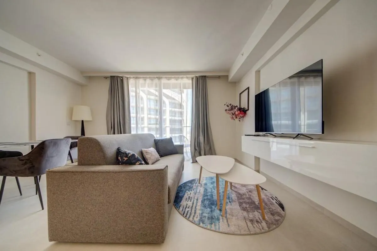 Luxurious Suite At Mercury Towers, St Julians Saint Julian's 0*,  Malta